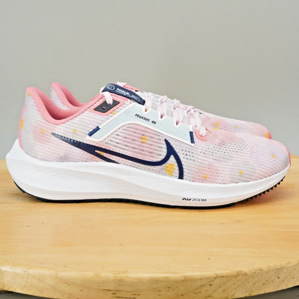 Nike Air Zoom Pegasus 40 PRM Womens Size 9.5 Shoes Pink White Floral Sneakers